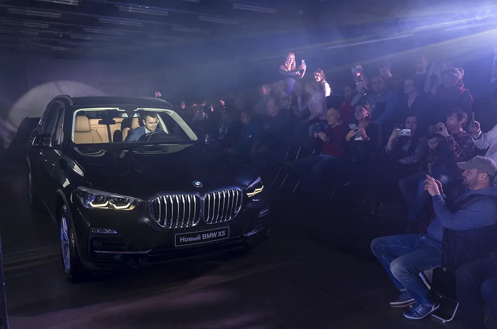 BMW X5 среди гостей