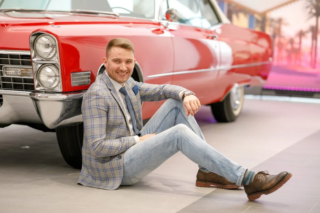 Раритетный Cadillac в экспозиции открытия